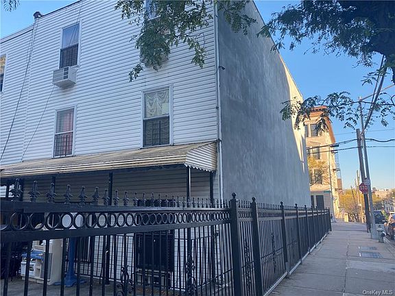 3rd image of 1201 Tinton Ave