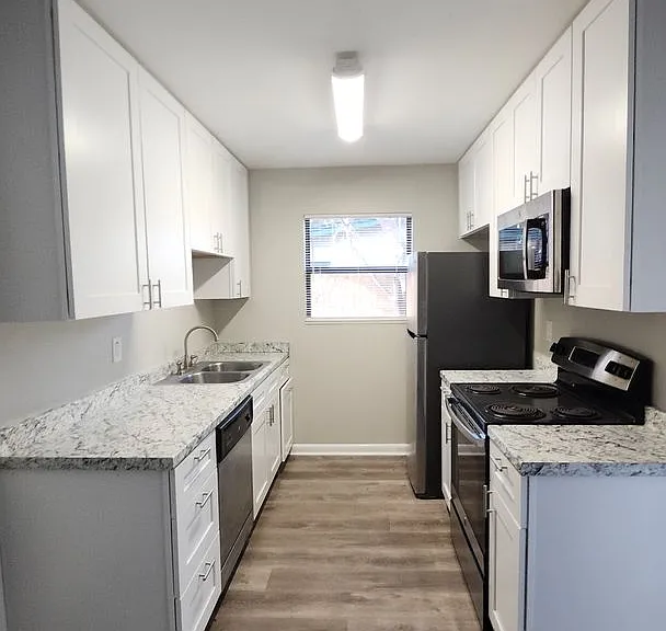 908 Westmore Ave — Photo 4