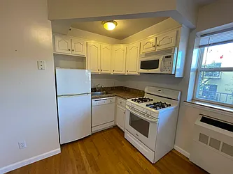 Rented by Metropolis International Realty Inc.