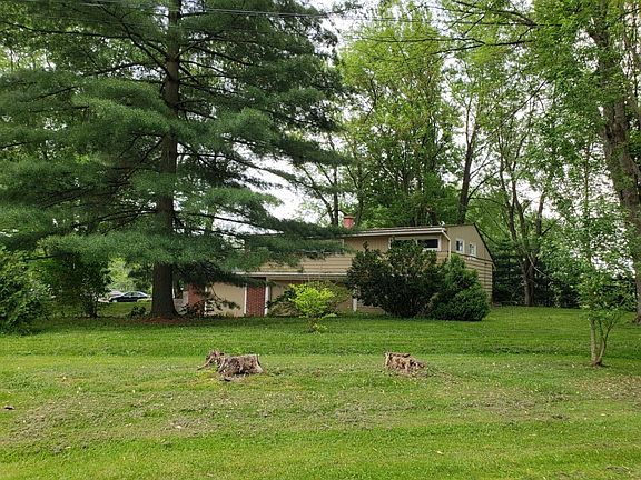 3rd image of 773 Virginia Dr NW