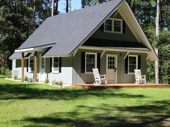 241 Rose Ave, Walterboro, SC 29488