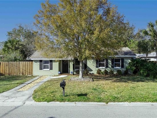 3913 W Wallace Ave, Tampa, FL 33611
