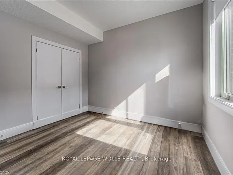 54 Bridge St W #1 — Photo 9