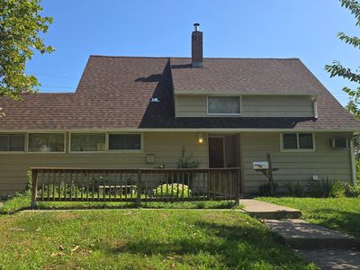 2 Aster Ln, Levittown, PA, 19055