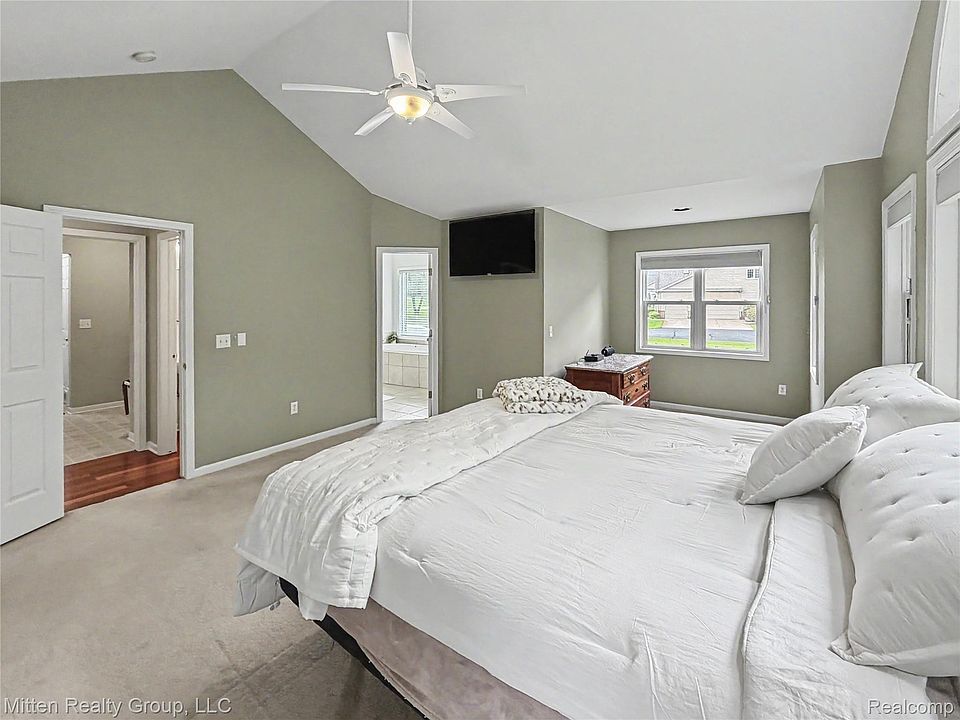 2126 Moorlands Vw, photo 26