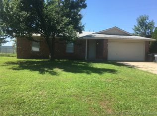 690 E 138th Pl, Glenpool, OK 74033