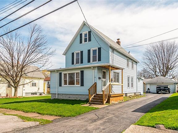 2nd image of 18 Pierce St
