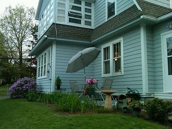 OUtside sitting area