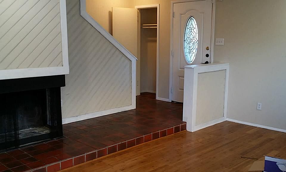 1st image of 5909 Arncliffe Dr #5909