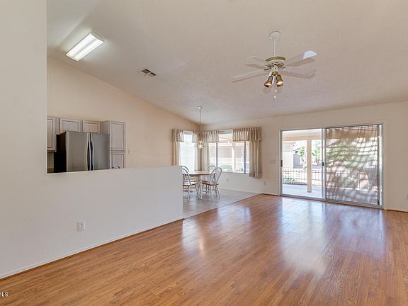 2nd image of 6853 S Sawgrass Ct
