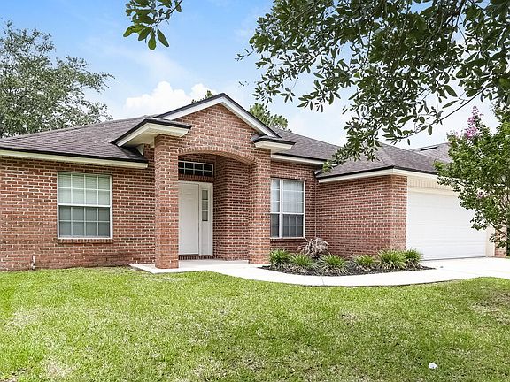 3rd image of 2995 Thorncrest Dr