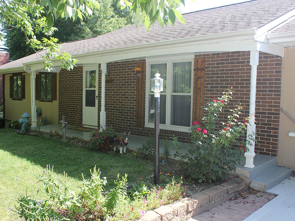 1st image of 4213 N 30th Ter