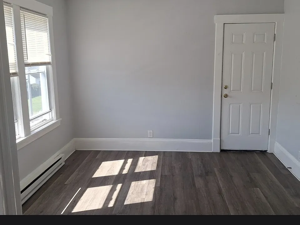 49 Highland Ave #3R