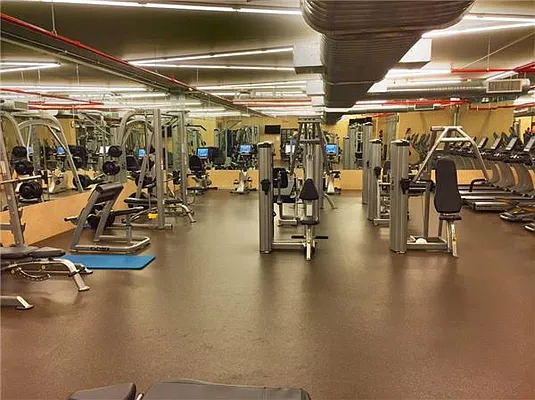 Rented by Bank Neary | media 32