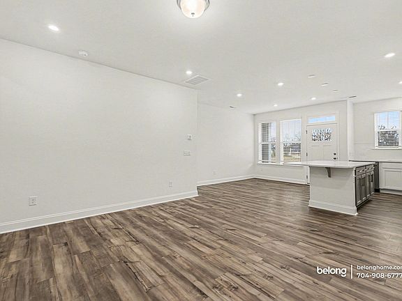 5th image of 2915 Herringbone Dr