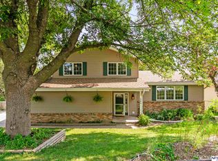 586 S 23rd St, Blair, NE 68008