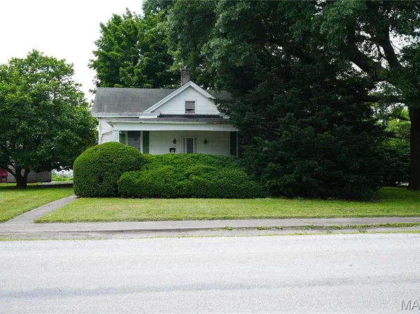 114 W 2nd South St, Mount Olive, IL 62069