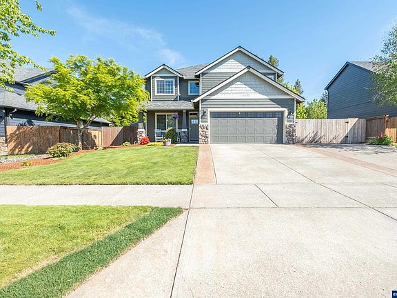 3rd image of 867 Sunrise Dr