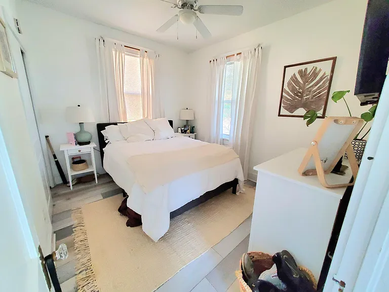 2232 Dartmouth Ave N — Photo 12