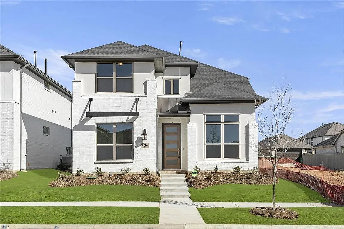 4 bed, 2650 sqft, $3,200 — Photo 1