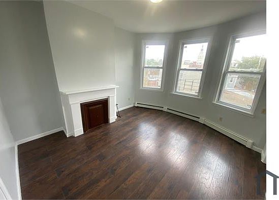 1st image of 40 Croton Ter Floor 2