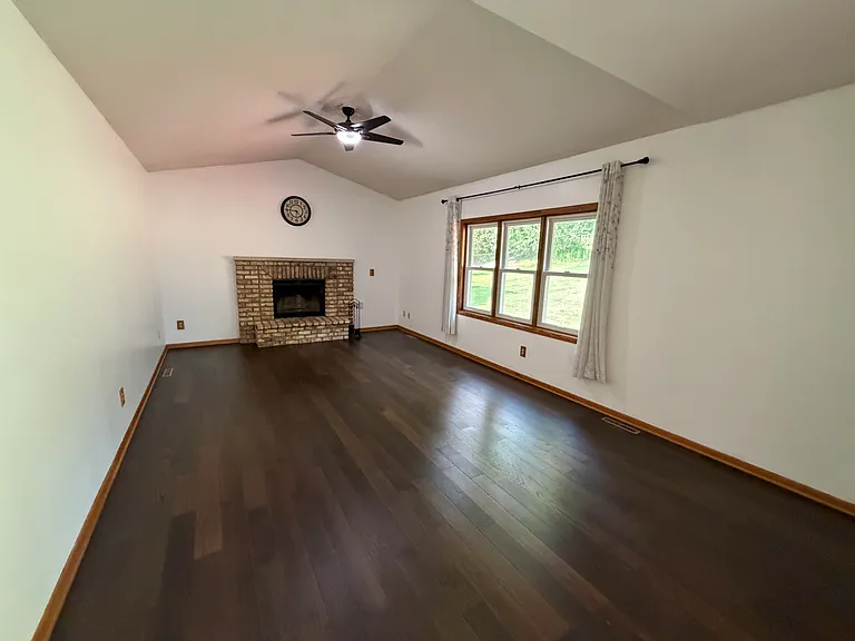 1951 Fox Valley Dr SW — Photo 23