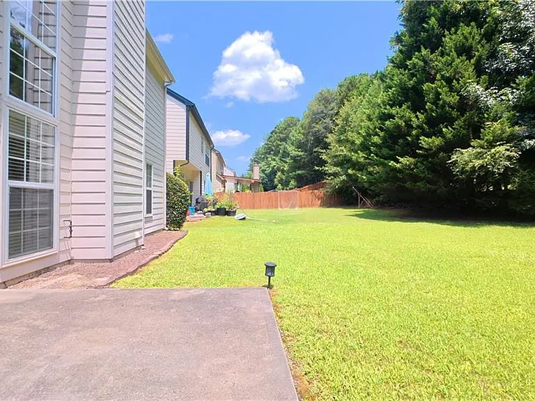135 Friars Head Dr — Photo 34