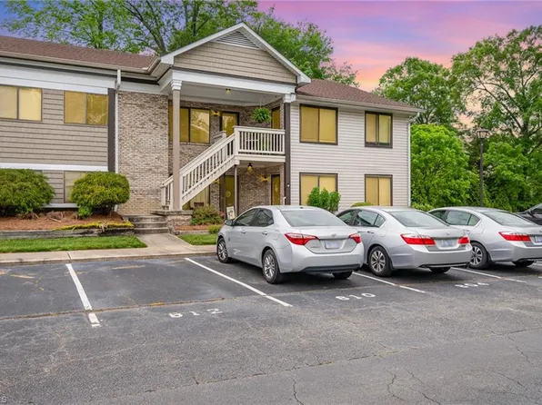 812 English Ct, Trinity, NC 27370