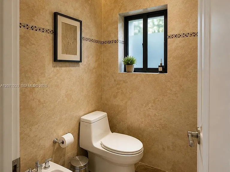8345 SW 82nd Ter — Photo 21