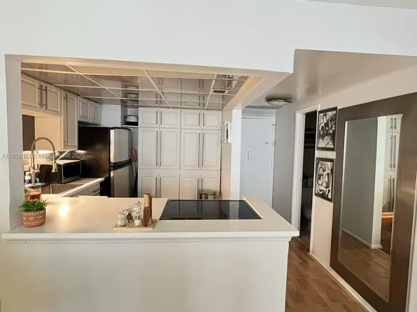 1228 West Ave APT 911, Miami Beach, FL 33139