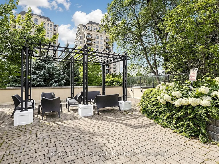 676 Sheppard Ave E #507 — Photo 49