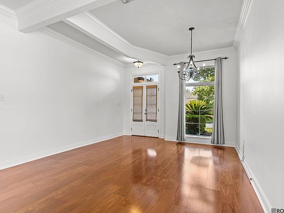4th image of 703 Ross Turn St