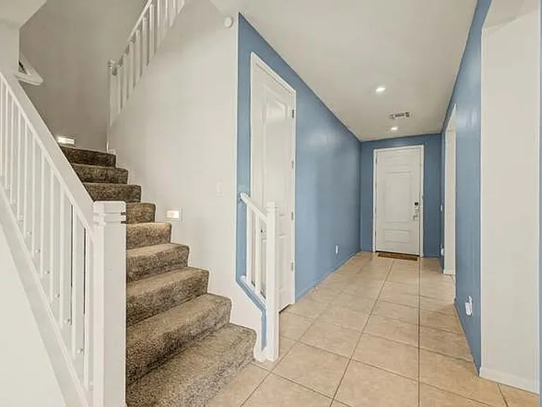 35 S Biella Pl — Photo 4