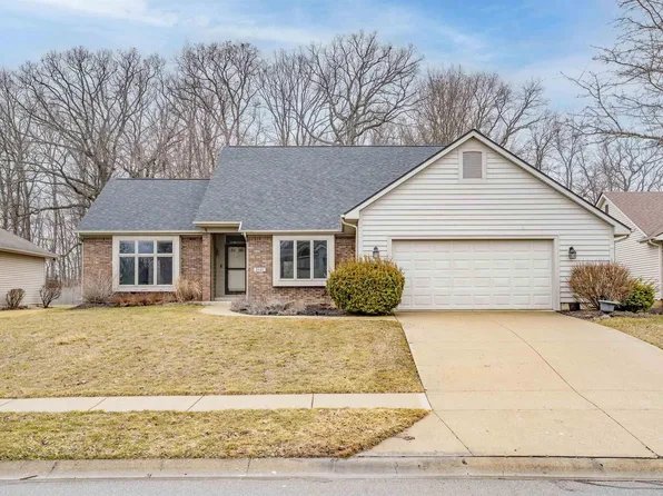 2020 Deer Lodge Dr, Fort Wayne, IN 46818