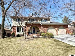 3901 S 32nd Pl, Lincoln, NE 68502