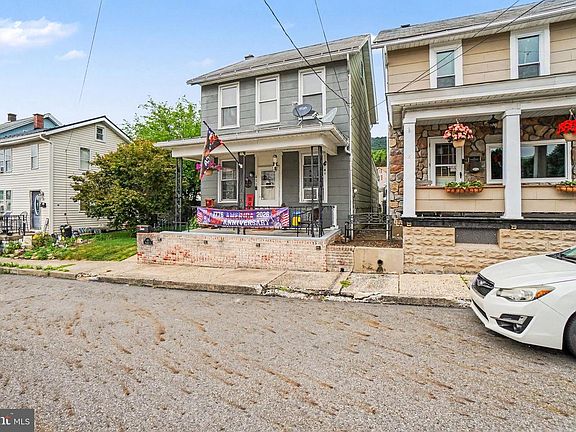 4th image of 411 Elizabeth St