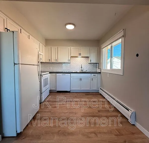 2100 4th St NE #3 — Photo 9