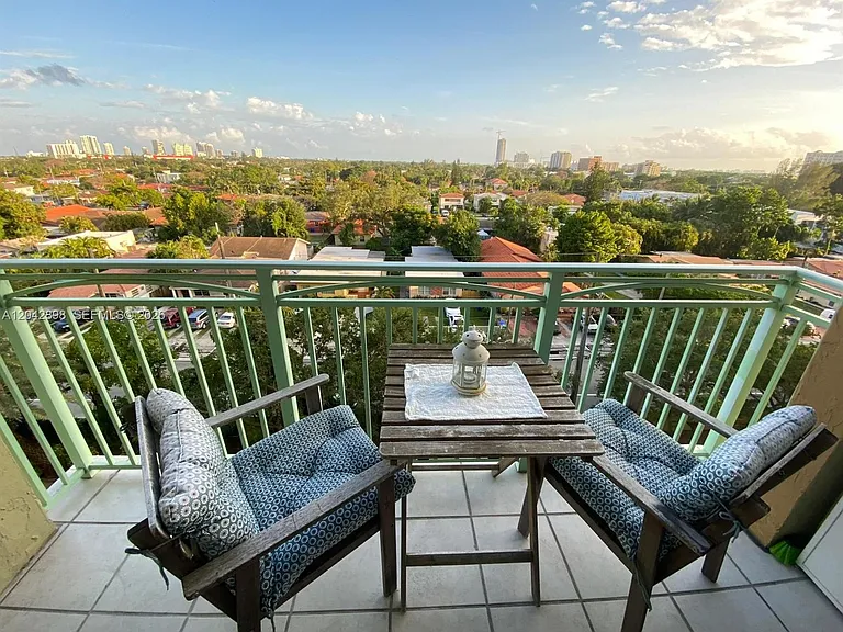 3500 Coral Way #707 — Photo 2