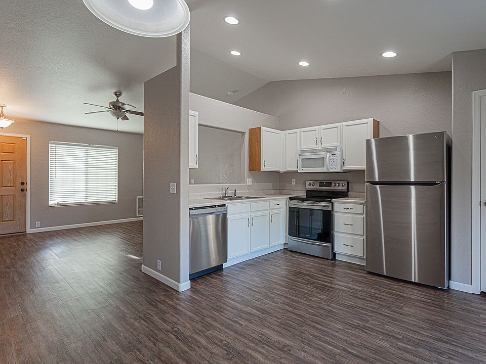 1st image of 6703 Harvey Ln