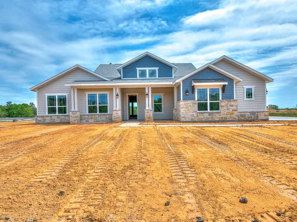 8823 Woodland Oaks Dr, Plantersville, TX 77363