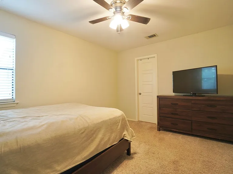 2603 Garrettson Dr #B — Photo 15