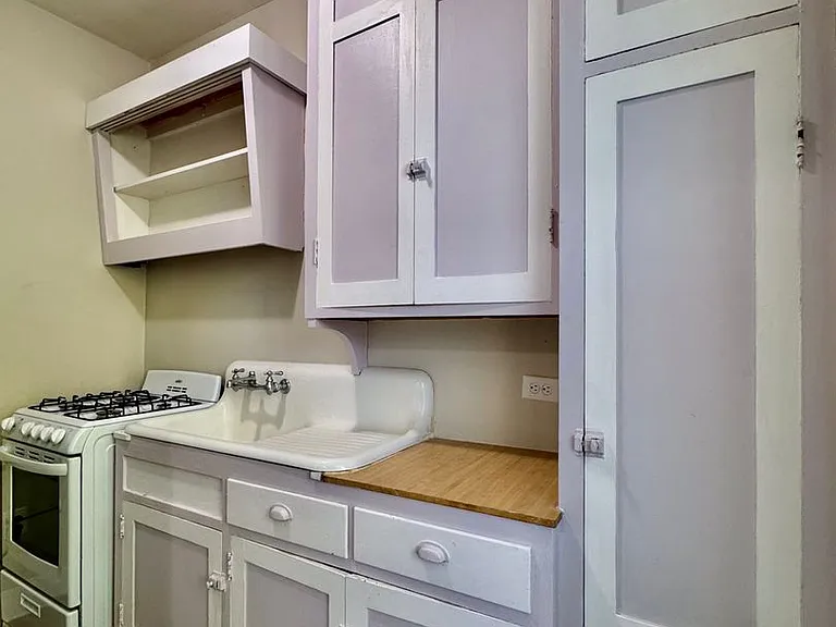 638 N Main St — Photo 19