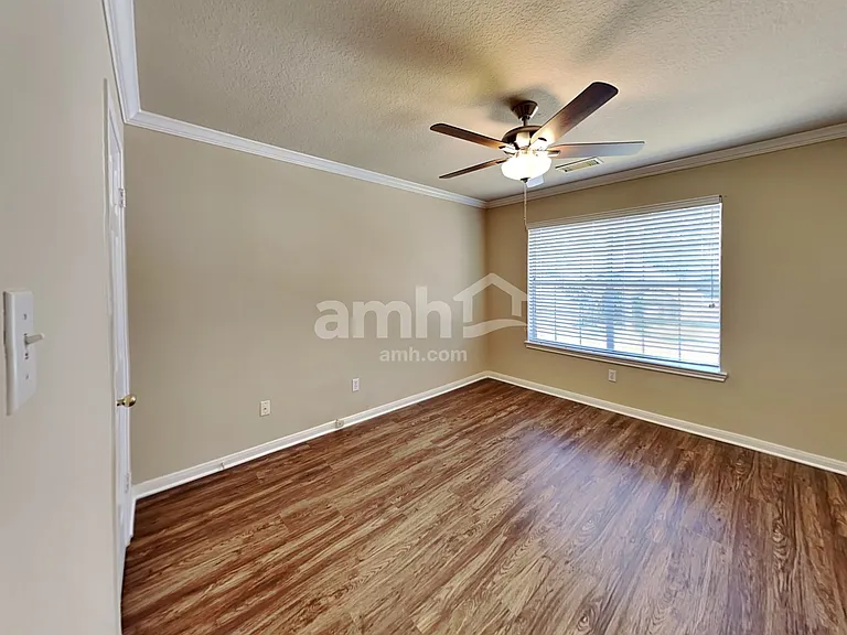 13143 Mills River St — Photo 22