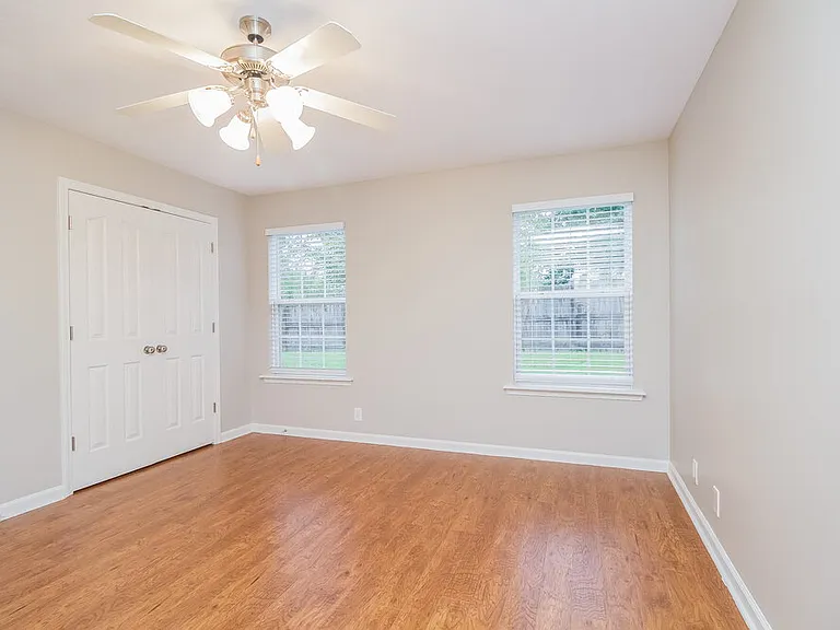 8856 Cressent Glen Ct — Photo 11