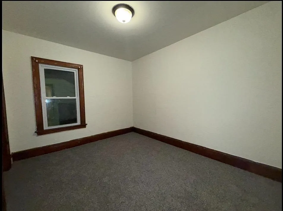 Unit Photo