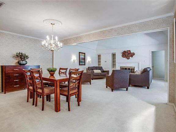 4th image of 57 Crown Pl