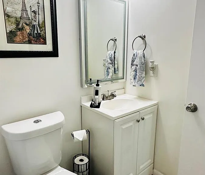 2105 Wharf Ln — Photo 9
