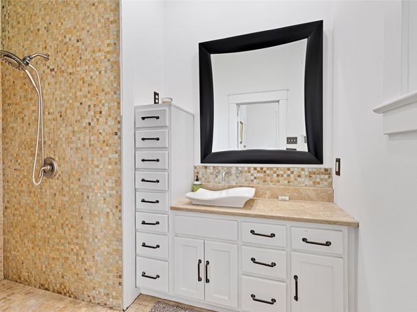 Additional property image - 322 S Montclair Ave, Dallas, TX 75208