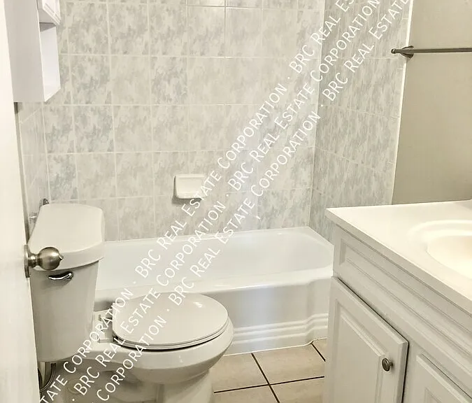 5904 S Datura St #4 — Photo 9