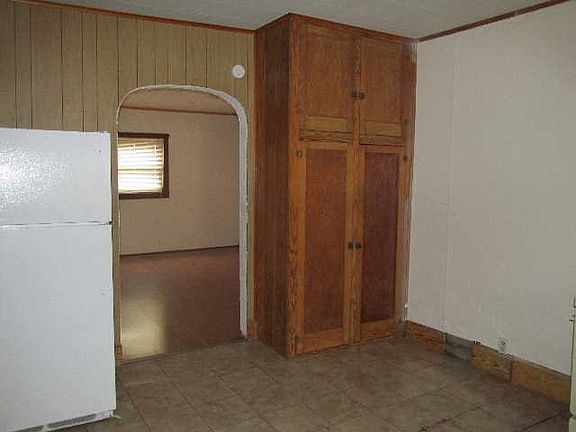 2nd image of 232 Franconia Ave